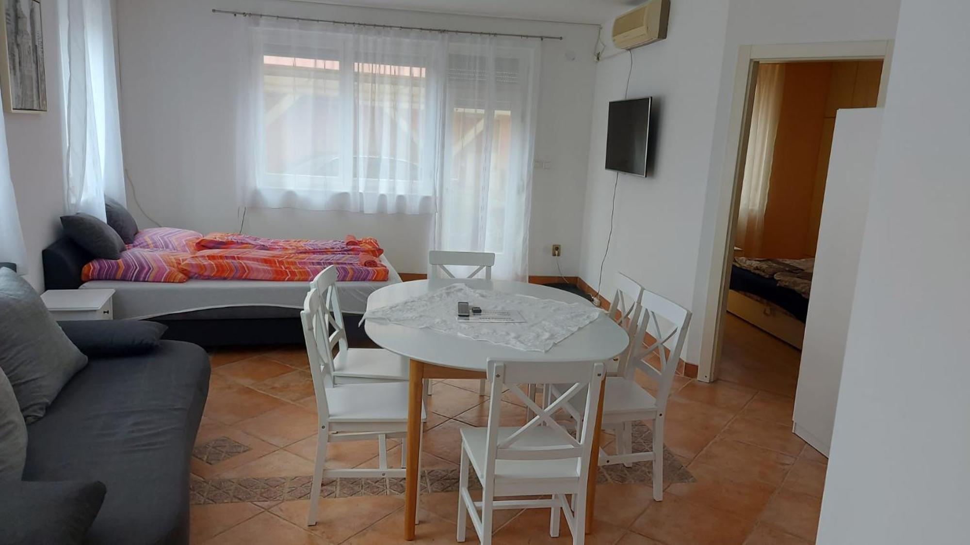 David Apartman Gyula Ruang foto