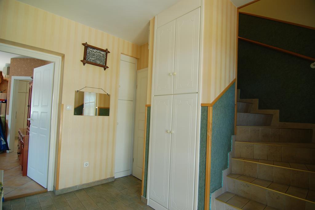 David Apartman Gyula Bagian luar foto