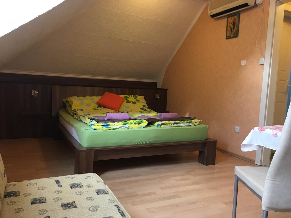 David Apartman Gyula Bagian luar foto