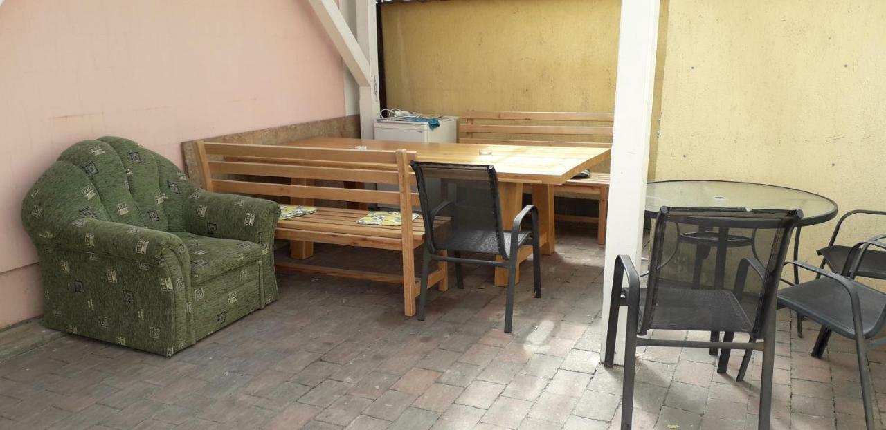 David Apartman Gyula Bagian luar foto